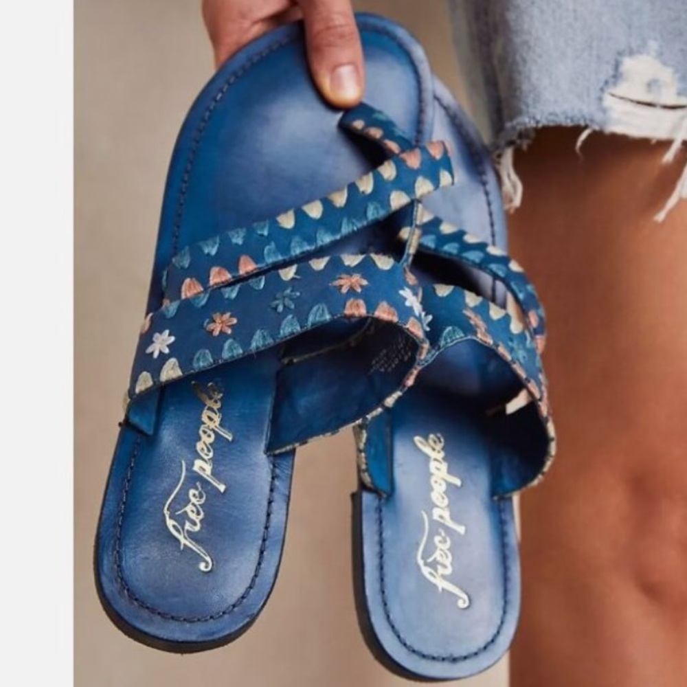 NIB FREE PEOPLE bella caia crochet sandals in indigo Blue size 39.5 euro/9/9.5 - Picture 3 of 12